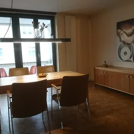 公寓 Architekten In Theaternaehe 迈宁根